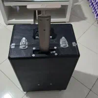 چمدان حرفه‌ای لوازم آرایش چرخ‌دار با دسته تلسکوپی