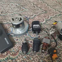 تعدادی دینام و خرده ریز ویکعدد دوربین مداربسته