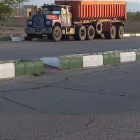 ماک کشنده با تریلی کمپرسی معدنی