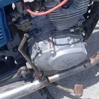 یک دستگاه موتور مزایدی