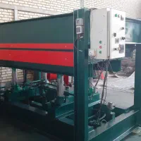 دستگاه پرس گرم چوب صنعتی در حد نو