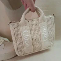 کیف کنفی Chloe کلوئه رنگ کرِم کاملا سالم