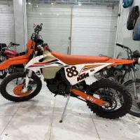 تریل 250cc|موتورسیکلت|اندیشه, اندیشه فاز ۳|دیوار