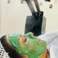پاکسازی و فیشال تخصصی در مطب