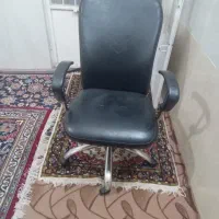 صندلی اداری سالم