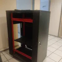 رک ایستاده و دیواری