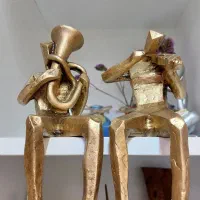 مجسمه نوازنده