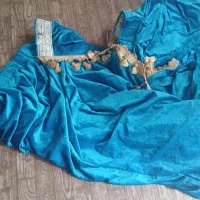 پرده  ۴ تا بوده بهم وصل شده شده دوتا