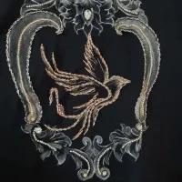 نقاشی و جواهر دوزی