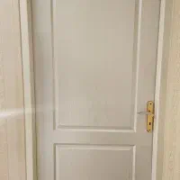 ۳ عدد درب چوبی