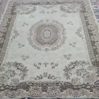 فرش 6 متری کرم رنگ ماشینی سالم بدون سوختگی و پارگی