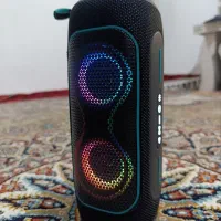 اسپیکرتراست بی‌نظیر8600 هم ردهJBL