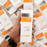 کرم ویتامین C و تمام محصولات پوستی