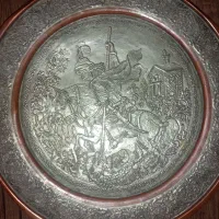 سینی مسی دیوار کوب نقش برجسته قلم زنی قدیمی