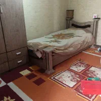 تخت خواب یک نفره باخوشخواب میز کامپیوتر کتابخونه