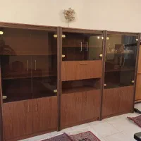 کمد ویترین دار