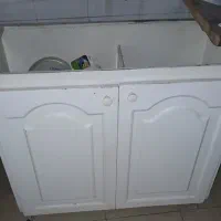 کابینت فلزی سفید