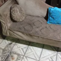 قمت این مبل هست 2500 ملیون 2500 هست