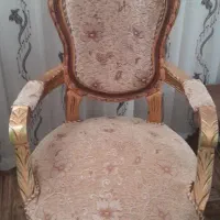 مبل نه نفره همراه با میز و عسلی