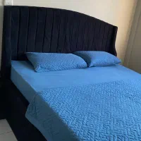 تخت خواب دونفره در حد نو، عرض ۱۶۰