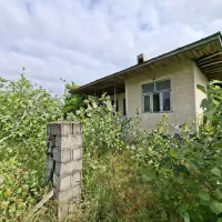 ۶۰۰متر زمین مسکونی با بنای قدیمی