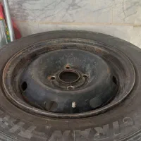 اسباب بازی مقداری لوازم ماشین