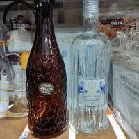 بطری آب شیشه ای