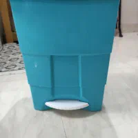 سطل زباله پدالی سالم وتمیز