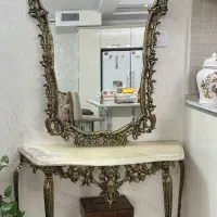 آینه و ساعت برنجی
