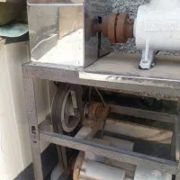 چرخ گوشت.منقل.و یخچال.و جوجه گردان فروشی