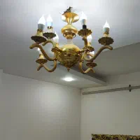 یک عدد لوستر ۵ شاخه