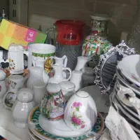 گلسرخی|ظروف سرو و پذیرایی|اصفهان, بهارستان|دیوار