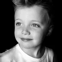 با من فقط توی 1 ماه چهره رو طراحی کن