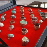 انگشتر قدیمی با سنگ قدیمی قیمتی کلکسیونی