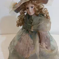 عروسک اسباب بازی