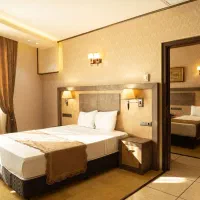 استخدام نیروی پذیرشگر هتل
