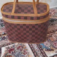 یه عدد کیف مسافرتی کوچک