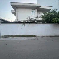۲قدمی استخر/توجیح بالا