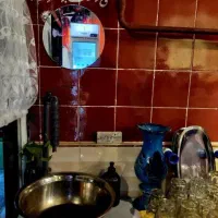صبحانه خوری و چایخانه دوبر جذب میکند.