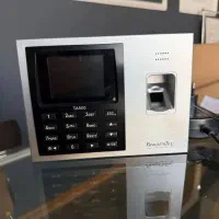 دستگاه حضور و غیاب