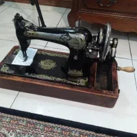 چرخ خیاطی قدیمی