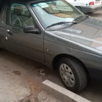 راننده باماشین اریسان