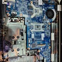 تعمیرات لپ تاپ و کامپیوتر