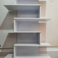 کتابخونه در حد نو.