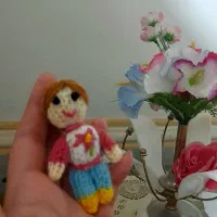 سفارش عروسک و سرکلیدی بافتنی