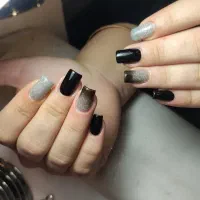 مدل کاشت و ترمیم ناخن