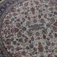 یک عددفرش گرد ویک تخته فرش ۹متری افشان