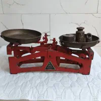 ترازو ۱۰ کیلویی همراه با سنگ ترازو