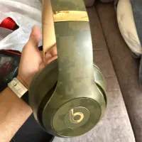 هدست Beats Green Camo در حد نو noise cancelation