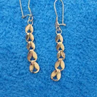 گردنی وگوشواره فقط تعویض با طلای نوزاد